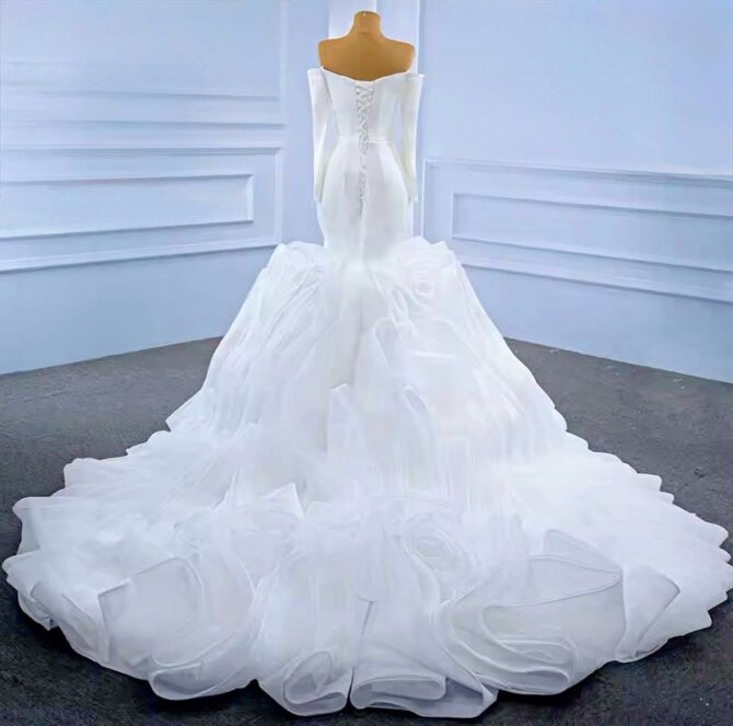 Bridal  puffy flower shape - Image 3